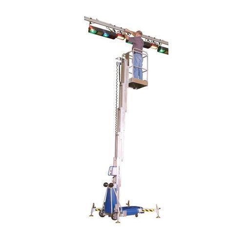 Nacelle à mât vertical mobile - 5502 0 - Net Mak Metal Makine San. Ve Tic. Ltd. Sti. - alimentée par batterie / pour usage intérieur et extérieur