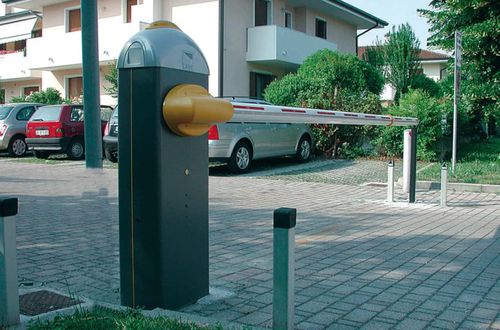 Barrière de parking - KAPISAN ENDÜSTRİYEL KAPI SİSTEMLERİ - pivotante
