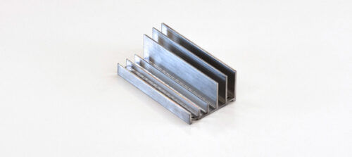 Dissipateur thermique en aluminium - AGENCY ASSIST INC. - pour module thermoélectrique / fraisé et taraudé par CNC / thermoconducteur