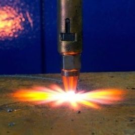Découpe acier - L'UNION DES FORGERONS - acier inoxydable / métaux non ferreux / acier carbone