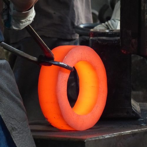 Forge à chaud - L'UNION DES FORGERONS - acier carbone / acier / acier inoxydable