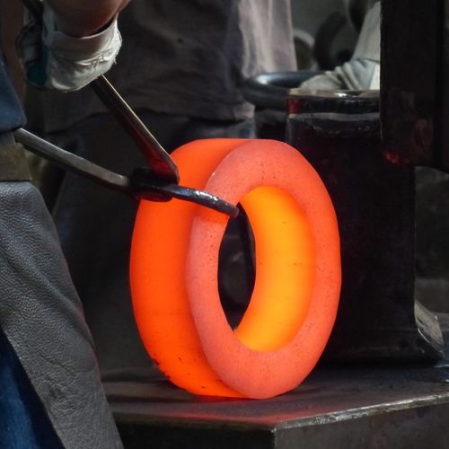 Forge à chaud - L'UNION DES FORGERONS - acier carbone / acier / acier inoxydable