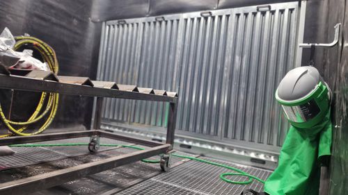 Cabine de peinture fermée - REVETTECH - pour pièces détachées / avec séchage / ATEX