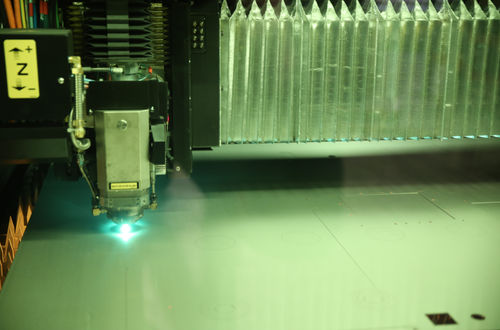 Découpe laser - LASER-FUSION - acier / pour applications automobiles / pour applications industrielles