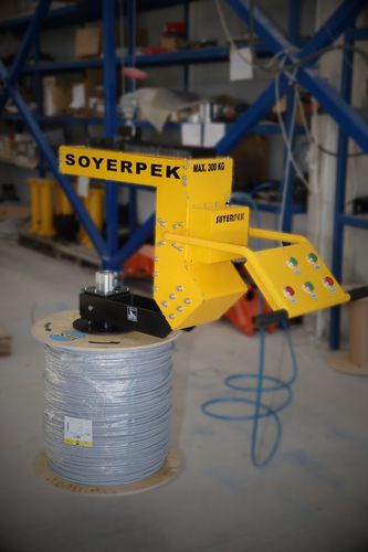 Préhenseur électromagnétique - Soyerpek - pneumatique / pour manutention de bobines / à vide