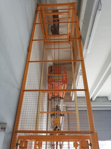 Monte charge électrique - Yücelen Vinc Makine - pour chantier / industriel
