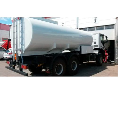 Camion-citerne des carburants - MITRA Europe