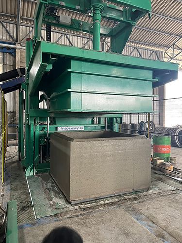 Machine de production pour canalisations en béton - PRO1.1 - CROCI MARIO E FIGLI SRL - totalement automatique