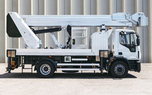 Nacelle télescopique sur camion - PTJJ 36.29S - KLUBB - diesel / d'extérieur / pour chantier