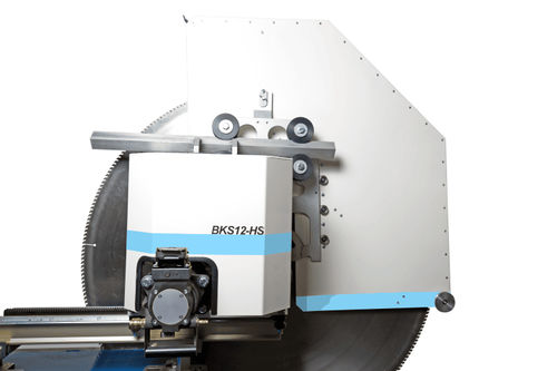 Machine de découpe à lame rotative - BRAUN Rückbautechnologien GmbH - pour métal / pour matériaux composites / haute performance