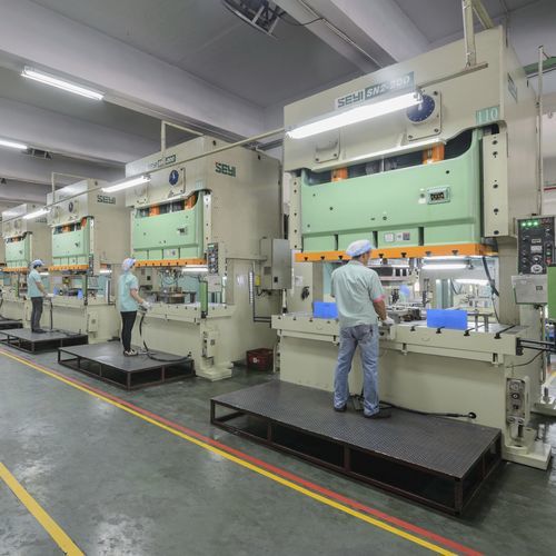 pièces embouties pour tôle métallique - Alphacast Co., Ltd.
