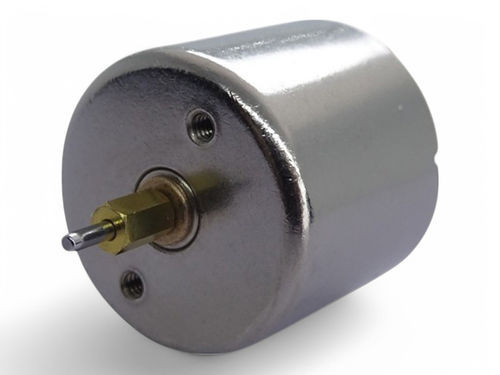 Moteur DC - A17B-42 - C.I. Takiron - 4.8 V / sans noyau / de petite taille