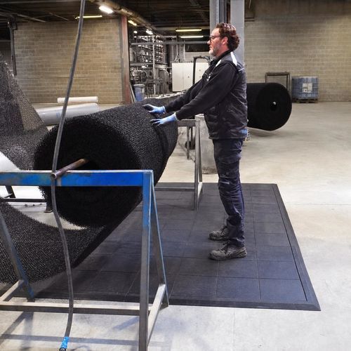 Tapis antifatigue - M1S0033NRBL - Rebourne - modulaire / en caoutchouc / d'intérieur