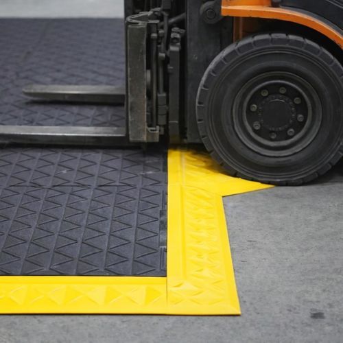 Dalle de sol PVC - H7 - Rebourne - en plastique recyclé / antidérapante / résistante à l'huile