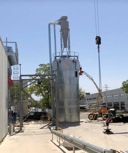 Séparateur de poussières - Suministros Comercial Atex SLU - à cyclone / vertical / avec cône d'étanchéité