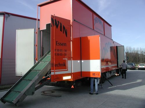 Broyeur pour matières plastiques - NEUE HERBOLD Maschinen-u. Anlagenbau GmbH - mobile / pour le recyclage