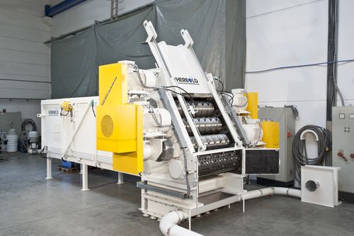 Déchiqueteur à 4 arbres - HZR Series - NEUE HERBOLD Maschinen-u. Anlagenbau GmbH - pour tuyaux / robuste / à économie d'energie