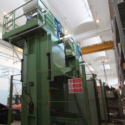 Presse à compression - Ermione - COMI GROUP - hydraulique / pour le moulage / de caoutchouc