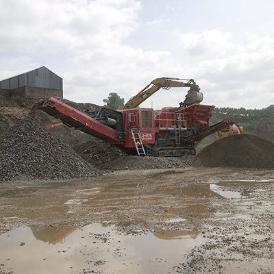 Concasseur à mâchoire - J-1175 - TEREX Mobile Processing Equipment - mobile / à moteur diesel / compact