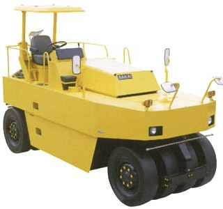 Rouleau compresseur à pneus - 15 000 kg (33 070 lbs) | TS200 - SAKAI HEAVY INDUSTRIES