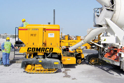 Machine à coffrages glissants offset - GT-3200 - GOMACO International