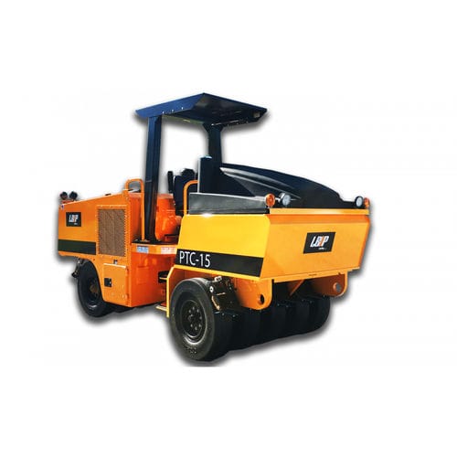 Rouleau compresseur à pneus - PTC-15B - VT LeeBoy, Inc.