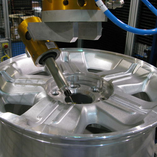 Cellule robotisée de finition - Acme Manufacturing - d'ébavurage / de rectification / pour l'industrie automobile