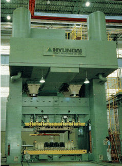 Presse de mise au point - Hyundai Heavy Industries-Robotics System
