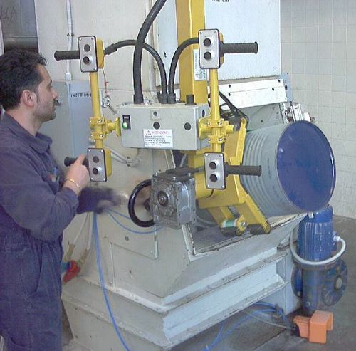 Manipulateur pneumatique - Scaglia Indeva - avec prise / de chargement / pour fûts
