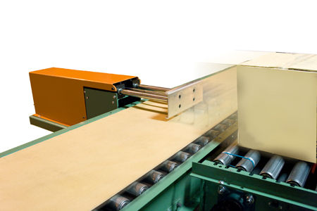 Trieur pour emballage - max. 75 p/min - roach conveyor - à grande vitesse / à fond poussant