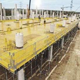 Système d'accès extérieur sur rail - Xsafe Seitenschutz XP - DOKA