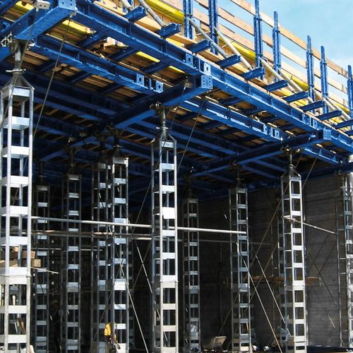 Coffrage modulaire - DokaShore - DOKA - auto-portant / de ponts / de poutre