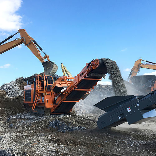 Concasseur à percussion hydraulique - R900 - Rockster Austria International GmbH - mobile / sur chenilles / haute capacité