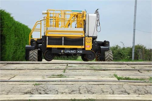 Nacelle télescopique automotrice - X6  - UNAC - diesel / tout terrain / rail-route