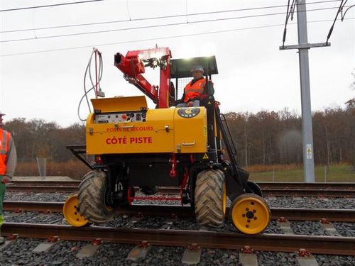 Grue mobile - X3-g - UNAC - tout terrain / légère