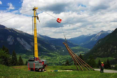 Grue sur chenilles - V-400 - Wyssen Seilbahnen AG - pour la maintenance / pour chantier / de transport