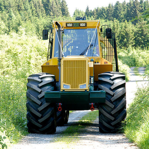 Abatteuse forestière sur pneus - HSM 904F Kombi - HSM - Hohenloher Spezial-Maschinenbau GmbH & Co. K - porteur forestier