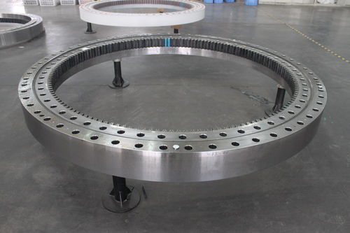 Couronne d'orientation à denture intérieure - THB Bearings - à trois rangées