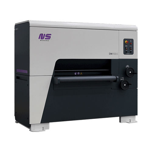 Ébavureuse de rayonnage des angles - DM1100 C - NS Máquinas Industriais - de pièces métalliques / automatique