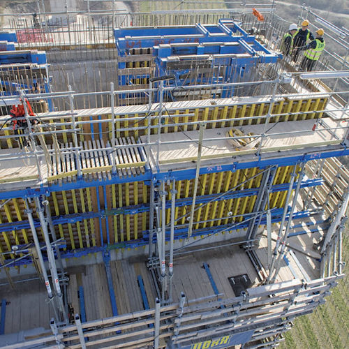 Coffrage auto-grimpant - SCF - Hünnebeck GmbH - cadre / de poutre / grande hauteur