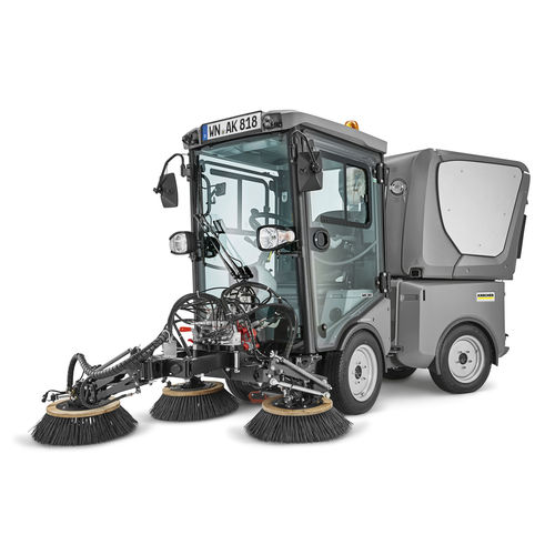 Balayeuse autoportée - MC 80 - KÄRCHER - diesel / avec 2 brosses / compacte
