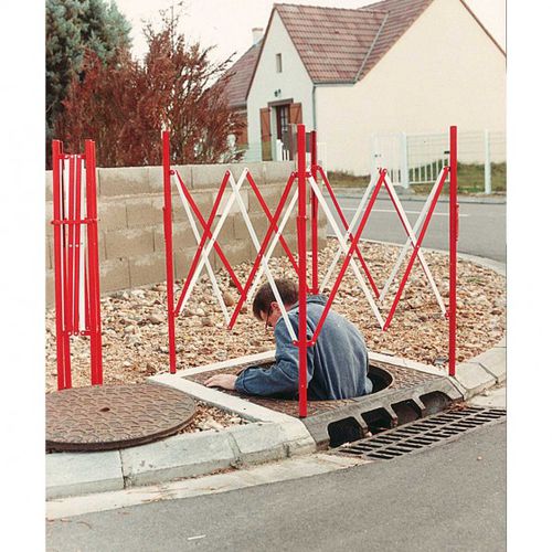 Barrière de sécurité - LEO1183 series - DISSET ODISEO, S.L. - extensible / en métal