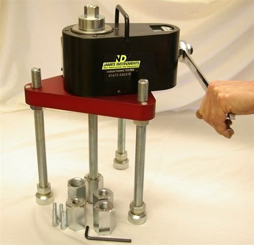 Appareil de test de résistance à l'arrachement - 30 - 145 kN | P-C-729 - James Instruments - manuel / pour pompe