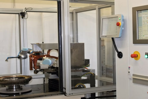 Machine à équilibrer automatique - AVS. 1  - Labortech s.r.o. - verticale / dynamique / pour roue de turbine