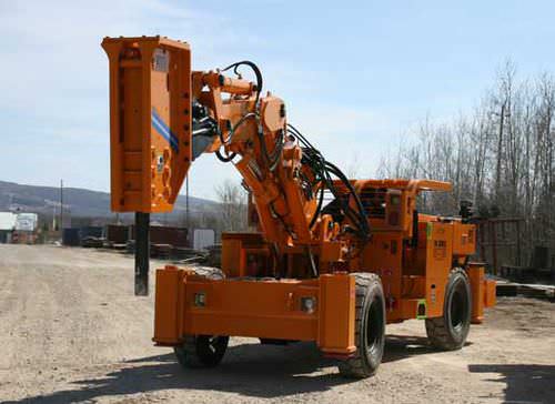Brise-roche souterrain - 14 570 kg | TM12 - Breaker Technology, LTD.