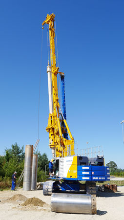 Foreuse multifonction - BG 28 H BT 85 - BAUER Maschinen GmbH - rotative / pour chantier de construction