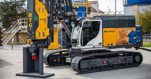 Enfonce-pieux vibrant - BAUER Maschinen GmbH - hydraulique / pour palplanche