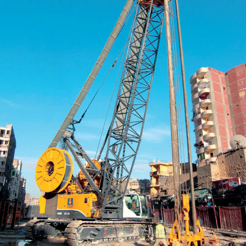 Grue sur chenilles - MC 128 - BAUER Maschinen GmbH - de levage / hydraulique