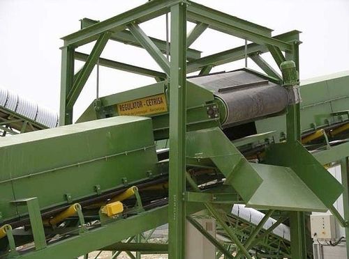 Séparateur de métaux - R-SKM series - Regulator Cetrisa - électromagnétique / du type overband / pour l'industrie du recyclage