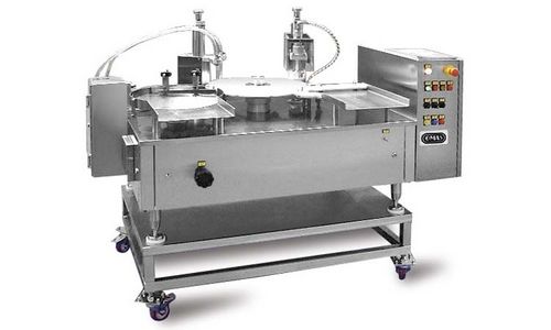 Remplisseuse boucheuse semi-automatique - MINIBLOC - Omas Tecnosistemi S.p.a. - monobloc / pour liquides